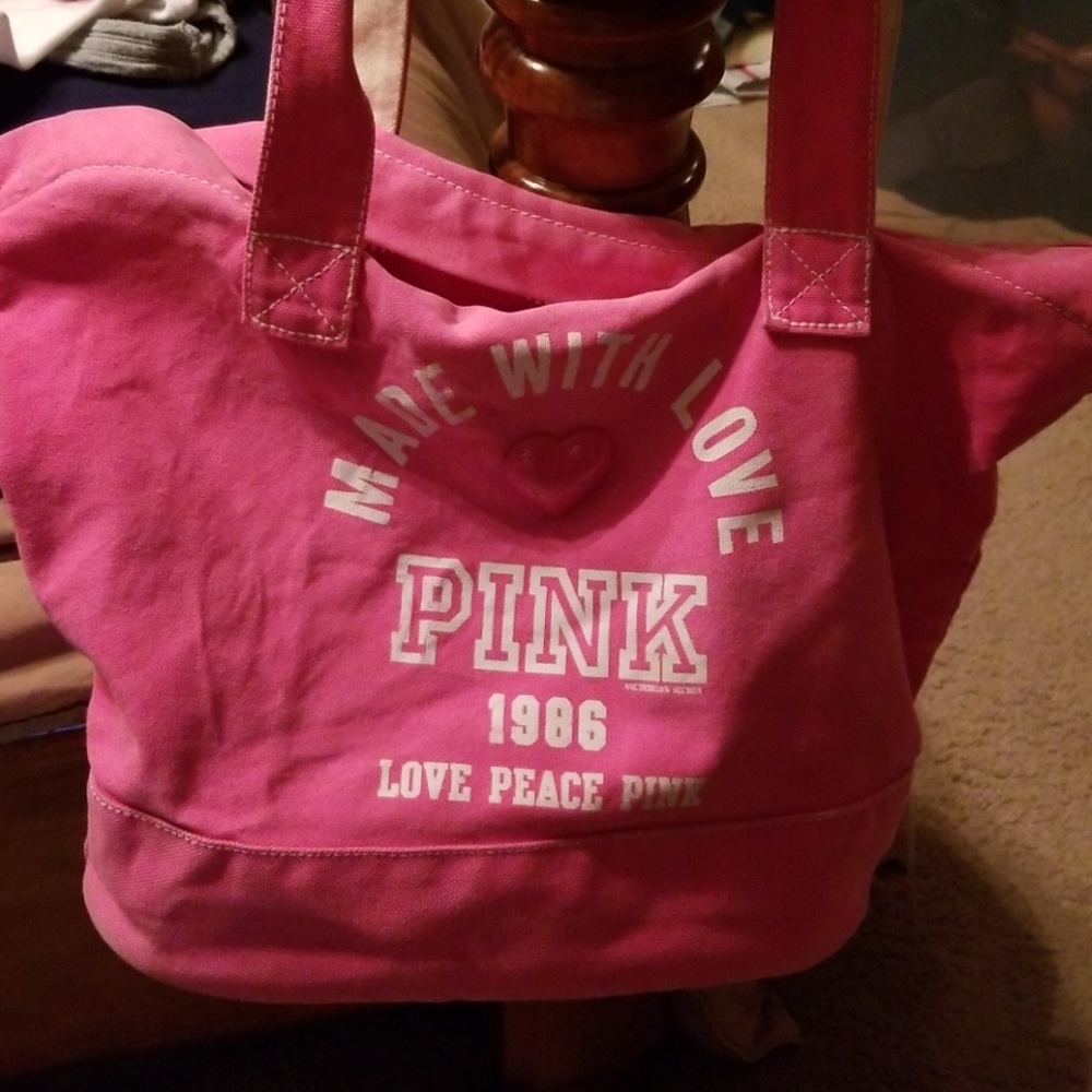 VICTORIA SECRET BAG..